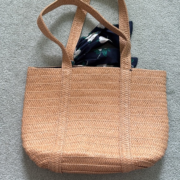Draper James straw bag - Picture 2 of 6